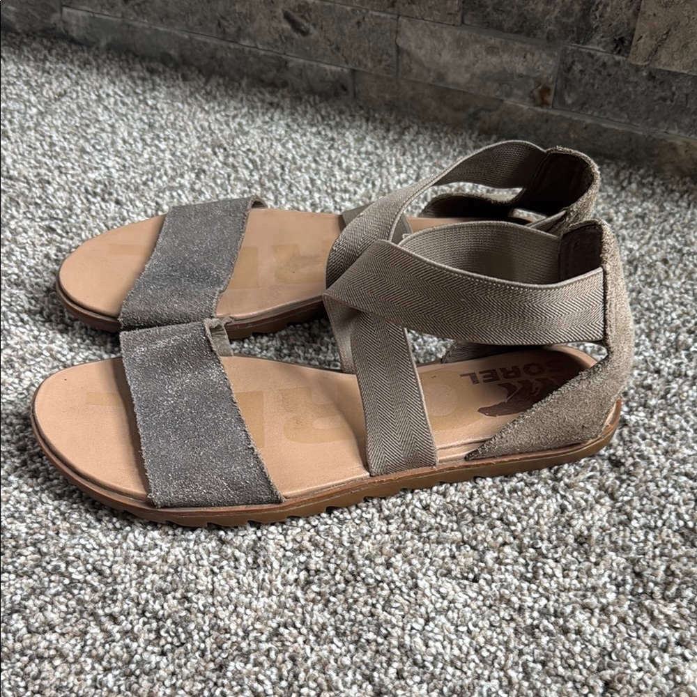 Sorel Women's Size 8 Tan Sandals